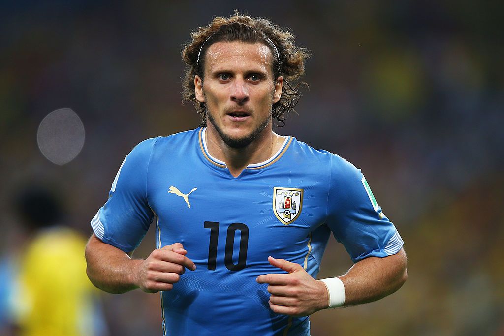 Este fue el saludo que envió Diego Forlán a un club del futbol guatemalteco