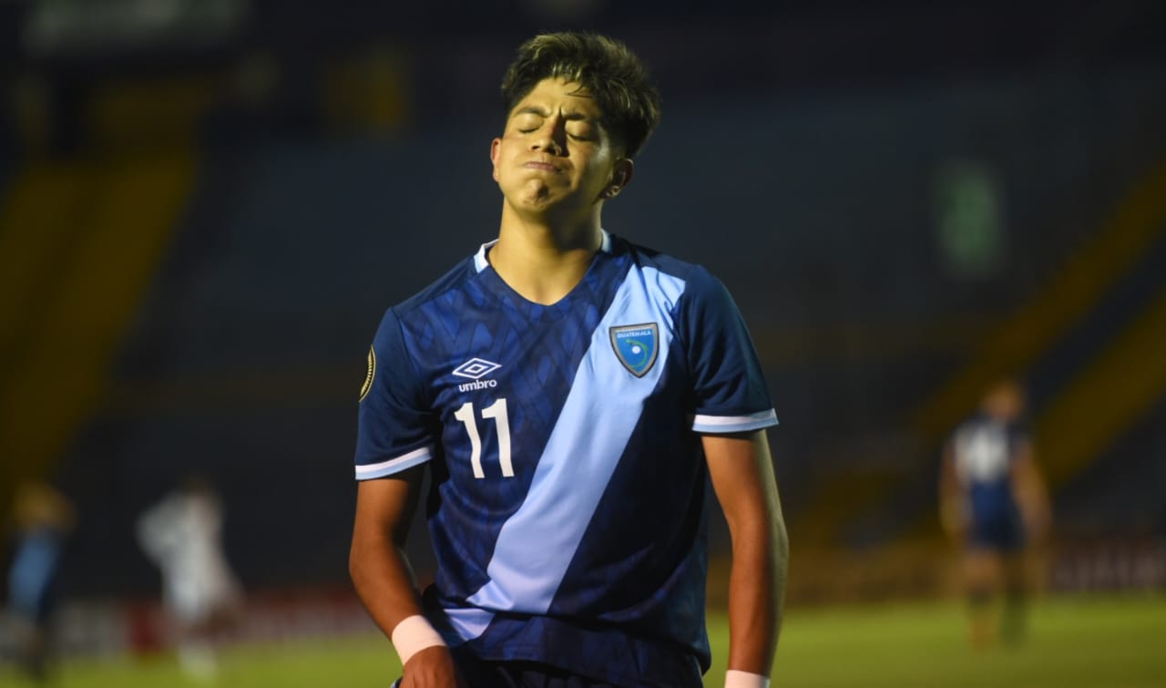 Panamá amarga el debut de Guatemala en el Premundial de Concacaf