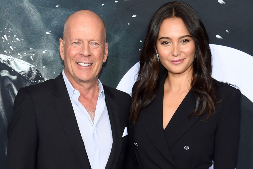 Esposa de Bruce Willis hace desesperada petición a paparazzis