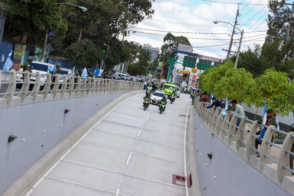 Habilitan paso a desnivel «Tres Fuerzas Armadas» en zona 10