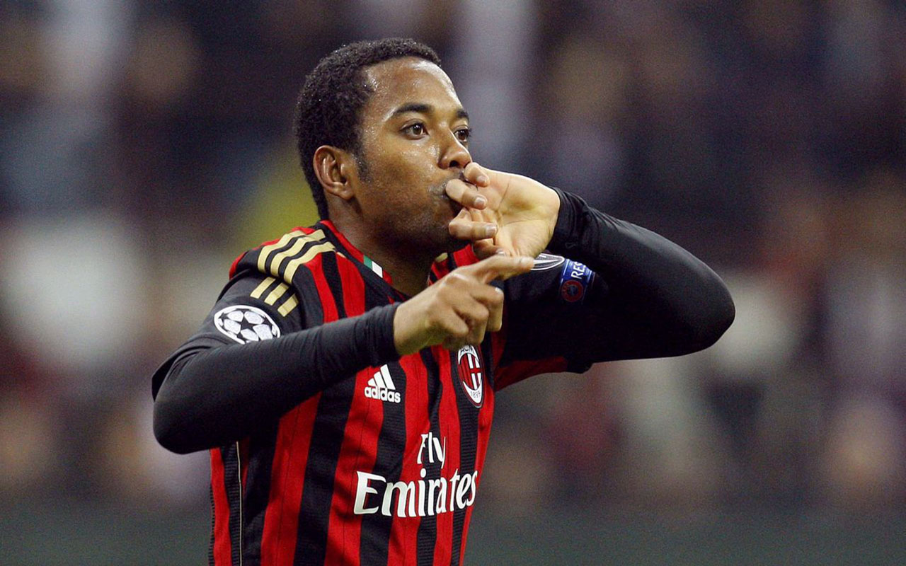 Robinho fue condenado a nueve años de prisión por violación en grupo