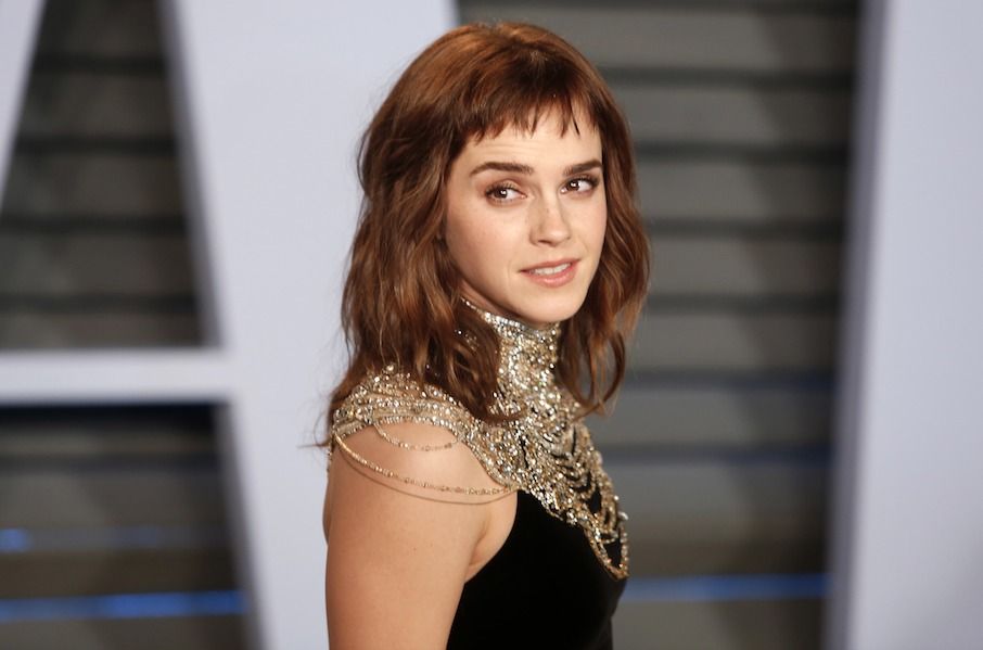 Emma Watson enciende las redes con vestido transparente y sin nada abajo