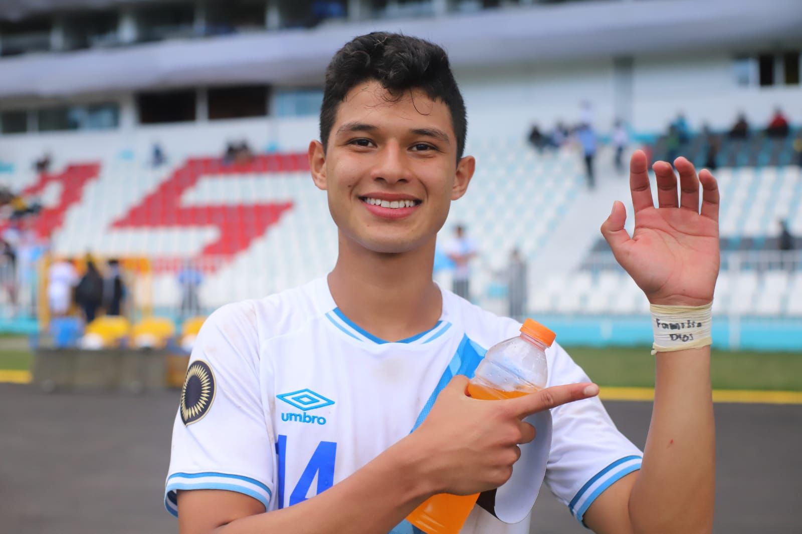 VIDEO. Jonathan Franco cumple su sueño de ser convocado a la Selección Mayor