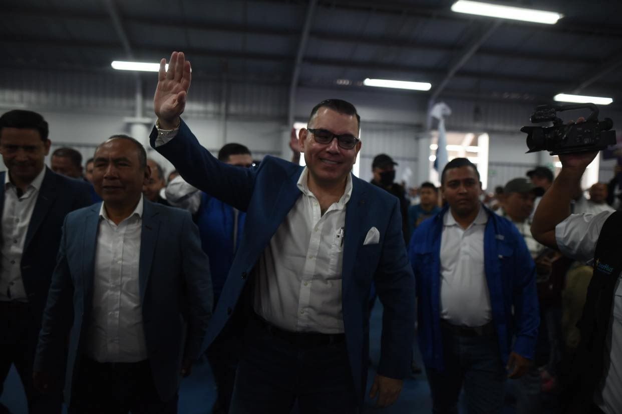 TSE rechaza inscripción de Manuel Baldizón