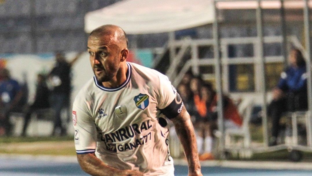 Una ruptura muscular tendrá alejado a José Contreras de las canchas