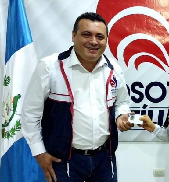 Atropellan a candidato a alcalde mientras colocaba propaganda política