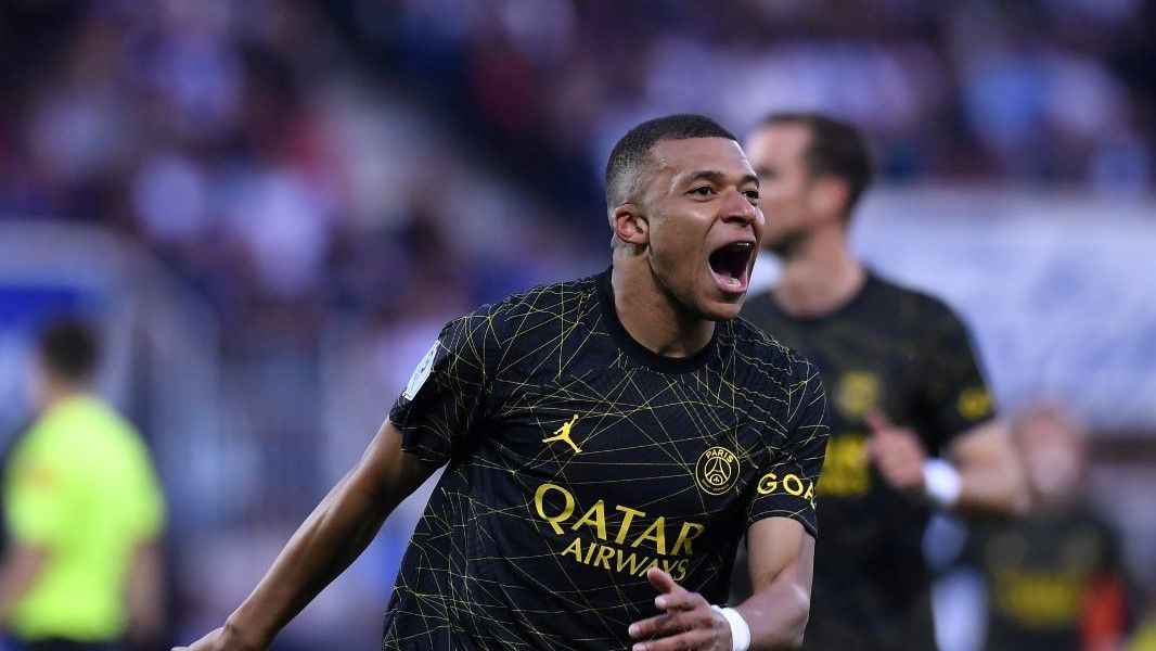 Doblete de Mbappé pone al PSG a un paso de ganar Ligue 1 número once