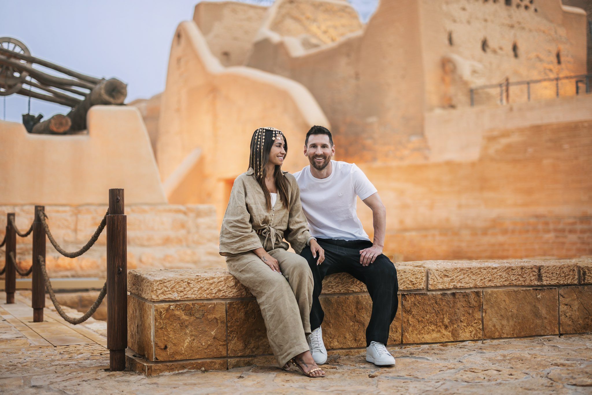 ¡Viajó sin permiso! Escapada de Messi a Arabia lo dejará sin jugar dos semanas