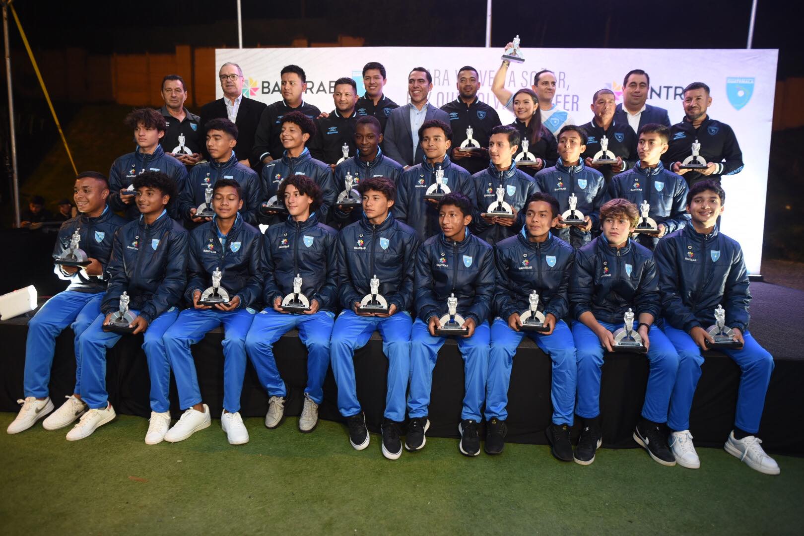 Bantrab reconoce a los campeones Sub-15 y los enviará a instalaciones del Real Madrid