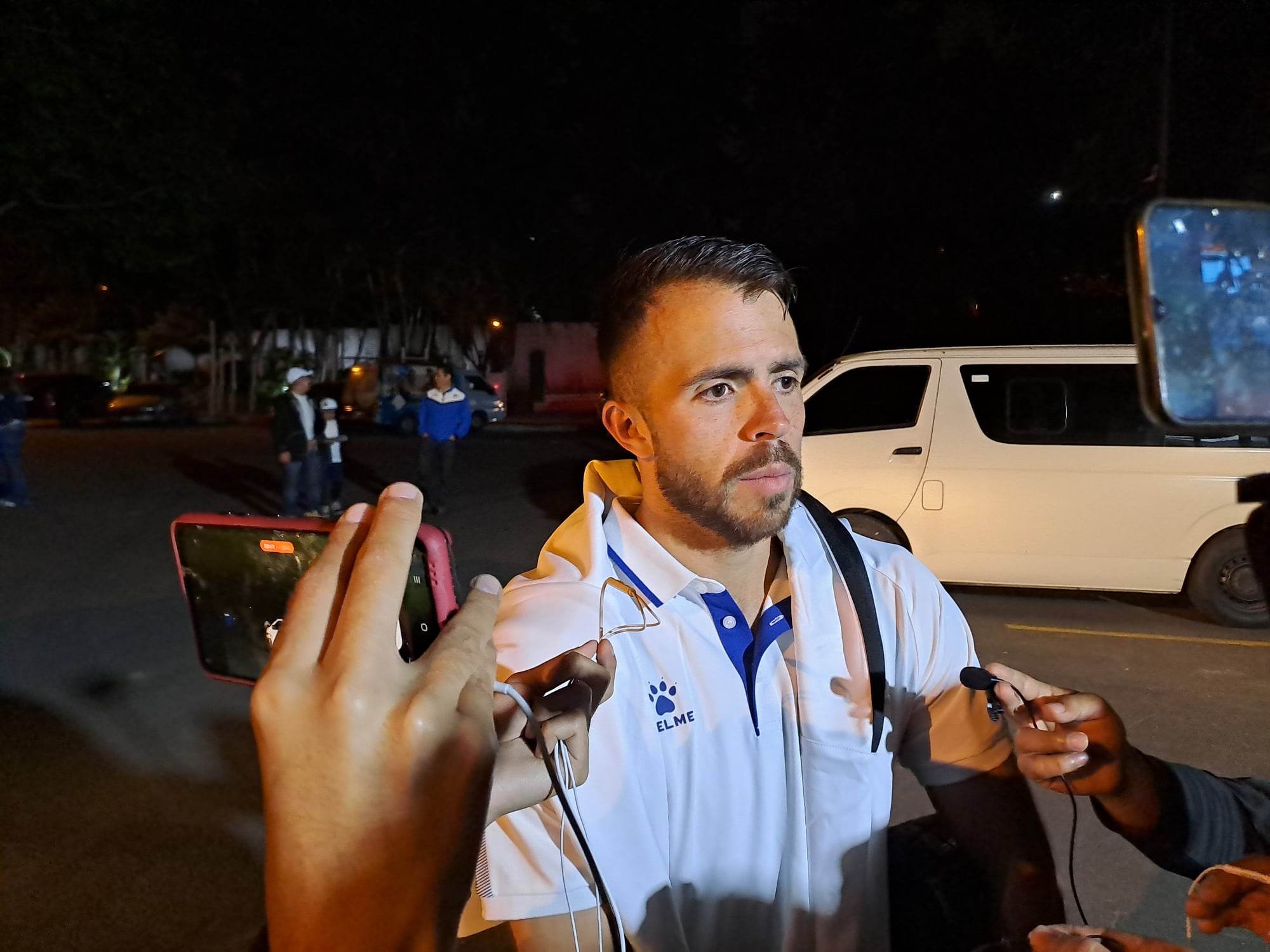 Rodrigo Saravia habla de su expulsión en el triunfo Crema ante Xelajú MC