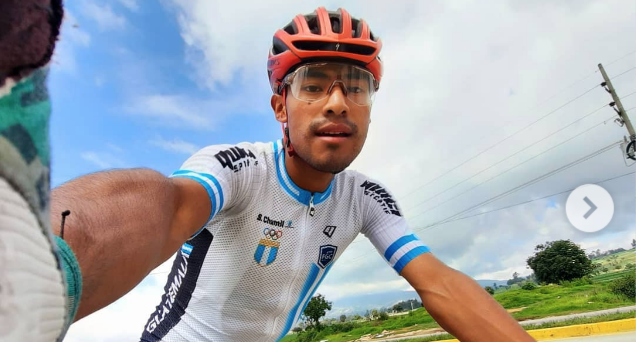 El ciclista guatemalteco Sergio Chumil conquista la Copa de Vigo en España