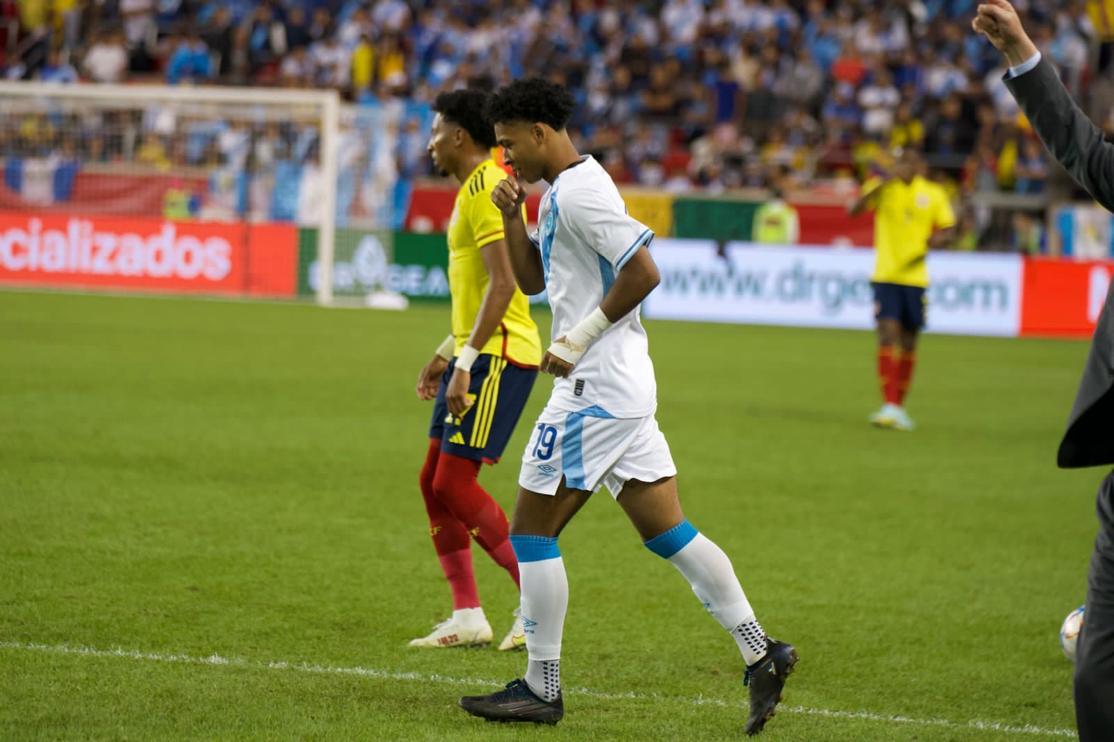 Luis Fernando Tena no le cierra las puertas de la selección a Arquimides Ordoñez