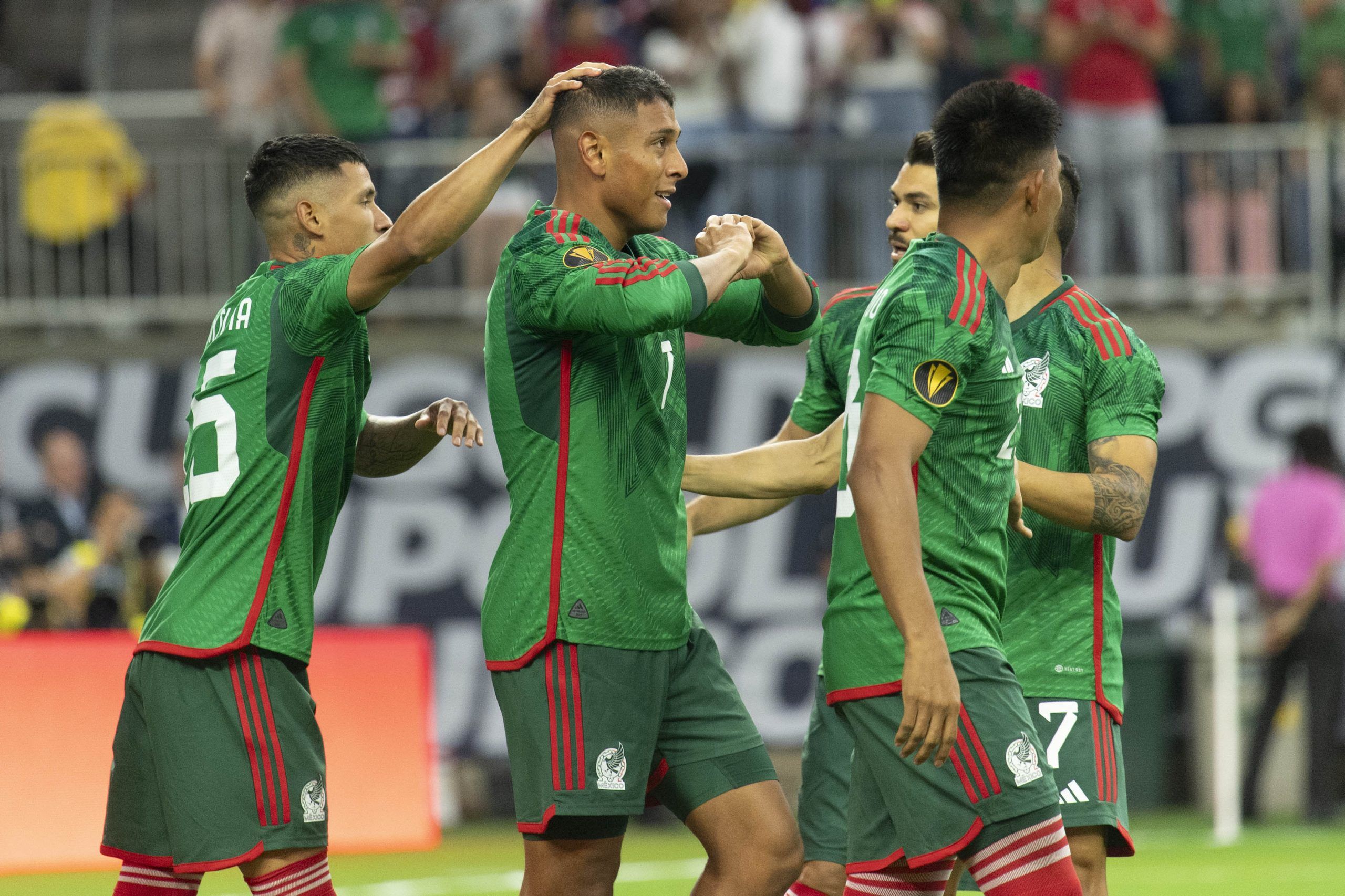 México arrasa en su debut en Copa Oro tras golear a Honduras