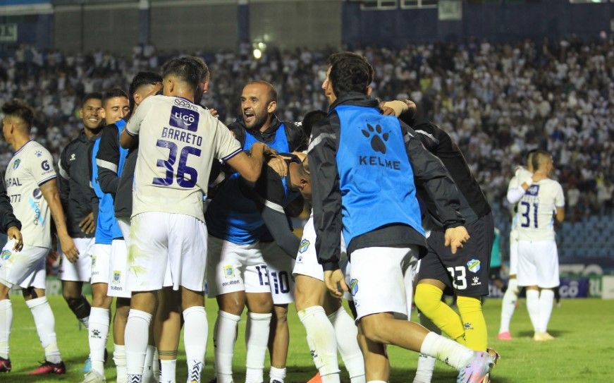 Comunicaciones ante Olimpia y Motagua en Estados Unidos