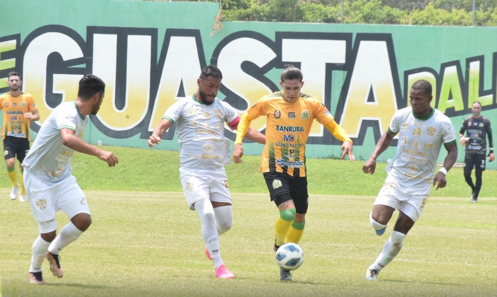 Anderson Ortiz se convierte en el segundo refuerzo de Comunicaciones