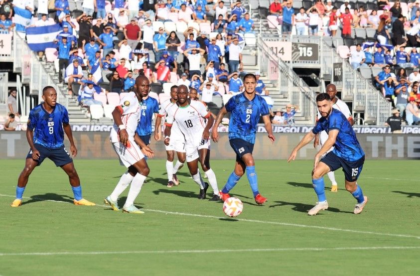 El Salvador arranca con el pie izquierdo la Copa Oro 2023