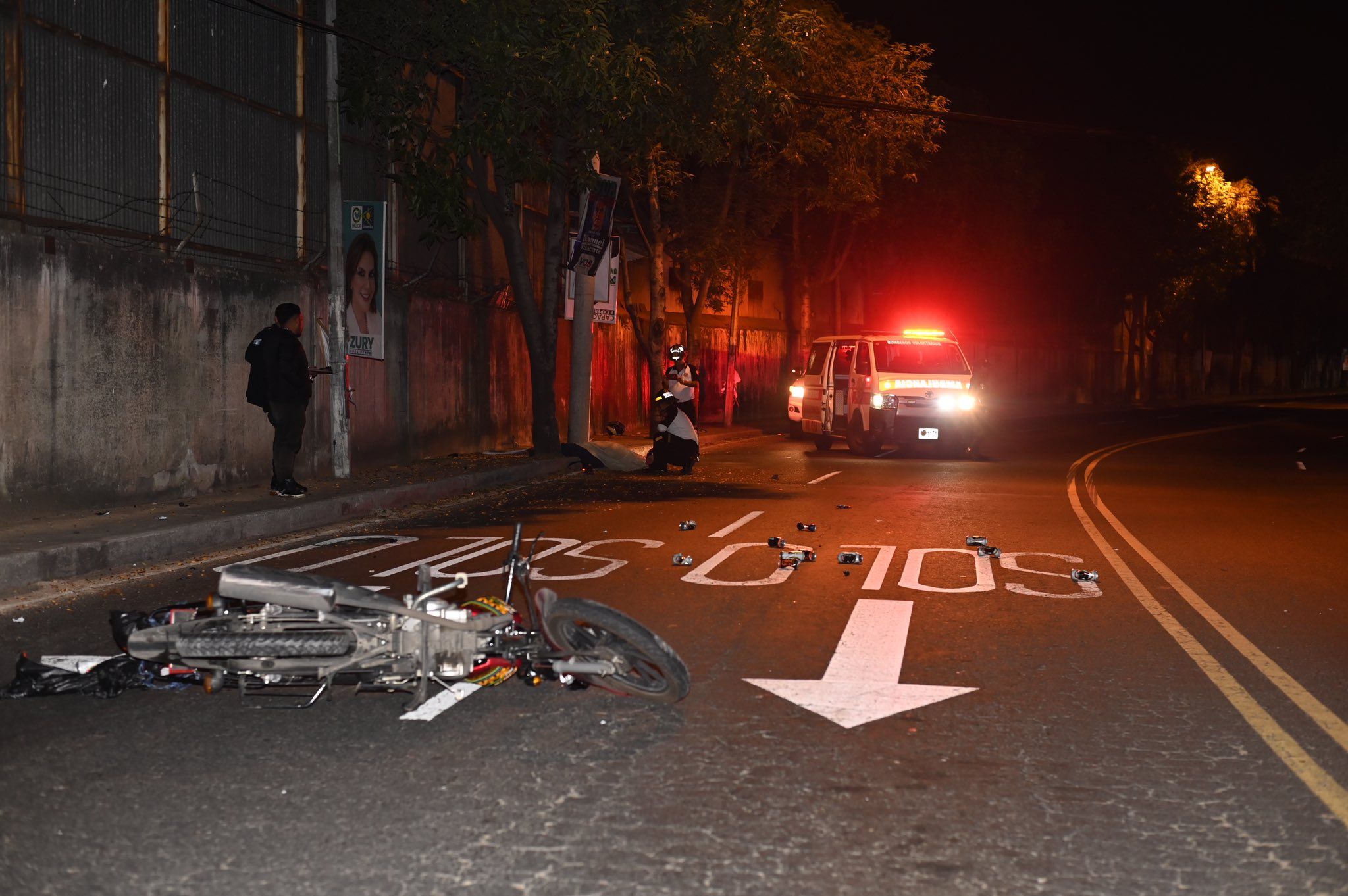 Motorista muere tras accidentarse en zona 13