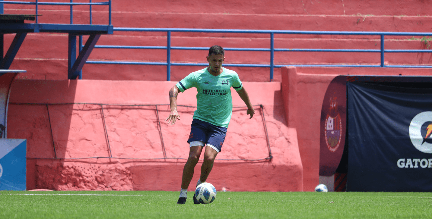 Darwin Torres: «Desde que llegué he sentido el cariño de los hinchas»