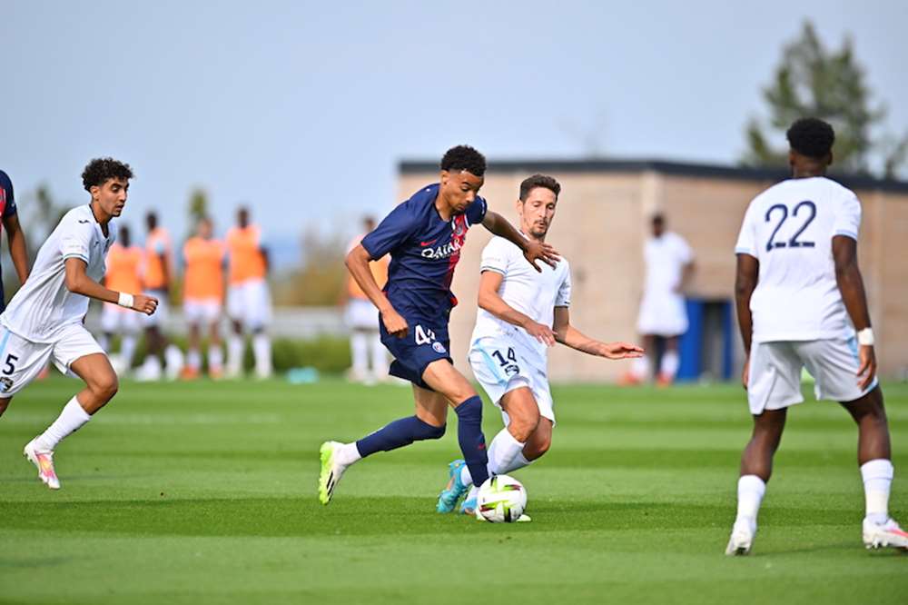 PSG gana su primer juego de pretemporada con Mbappé en el campo