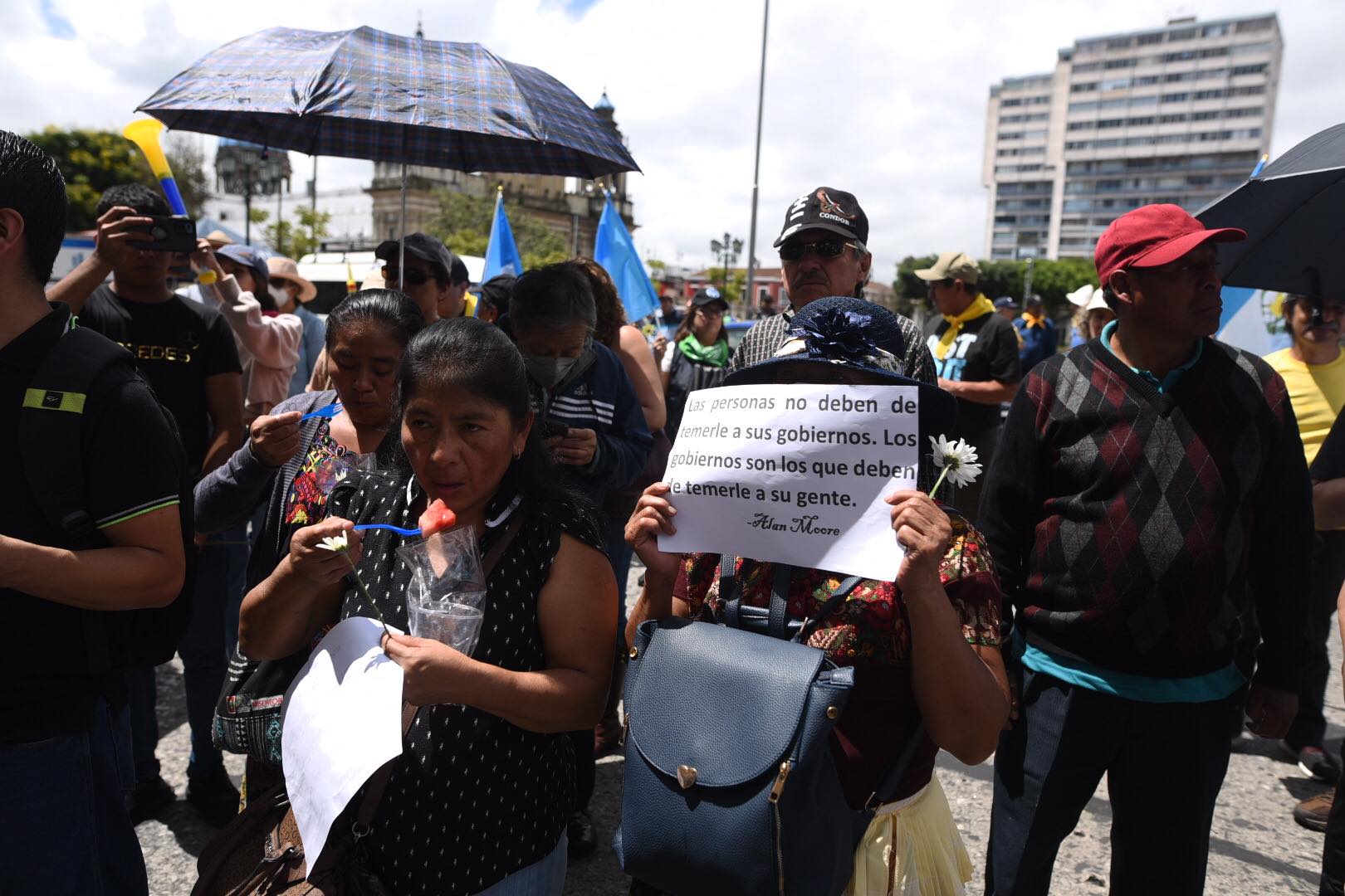 Guatemaltecos se unen y exigen respetar el proceso electoral