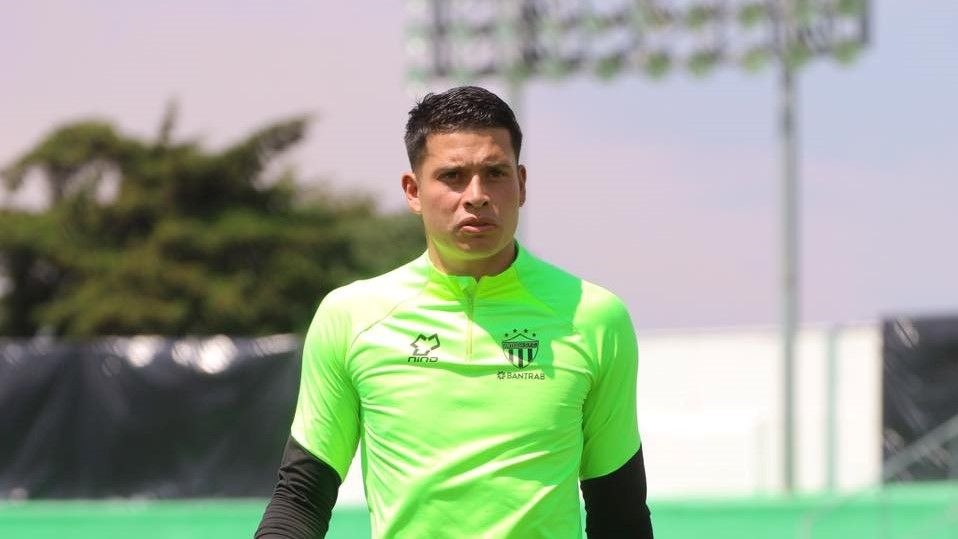 «Jesse» González: De los escándalos a brillar en la portería de Antigua GFC