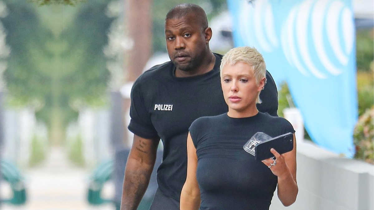 Captan a Kanye West y su esposa teniendo relaciones íntimas en un bote