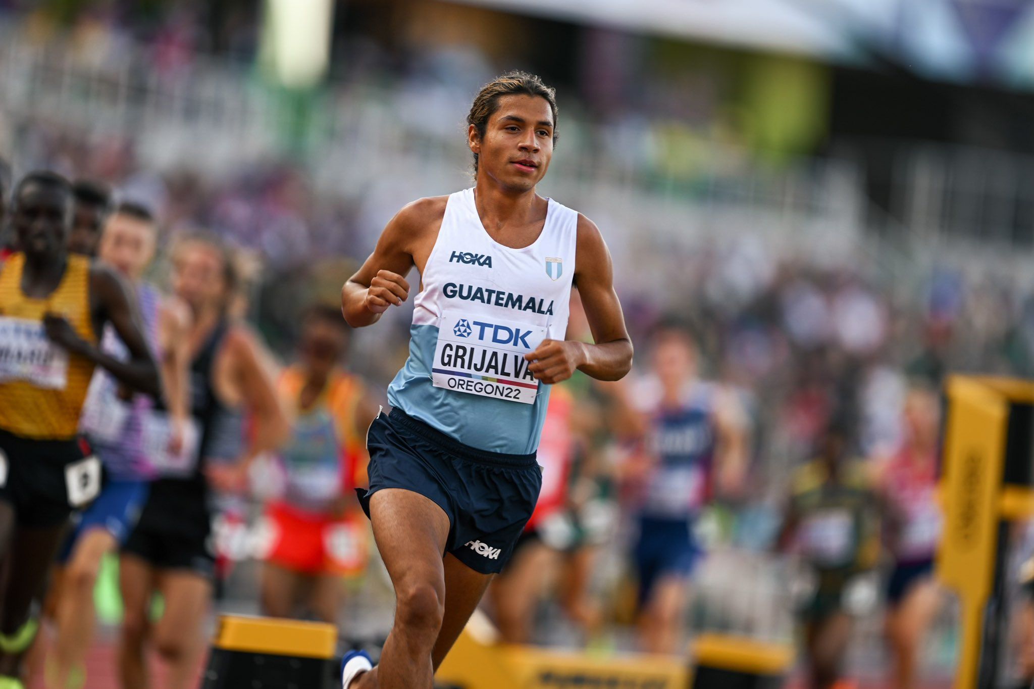 El guatemalteco Luis Grijalva clasifica a la final en los 5 mil metros en el Mundial de Atletismo