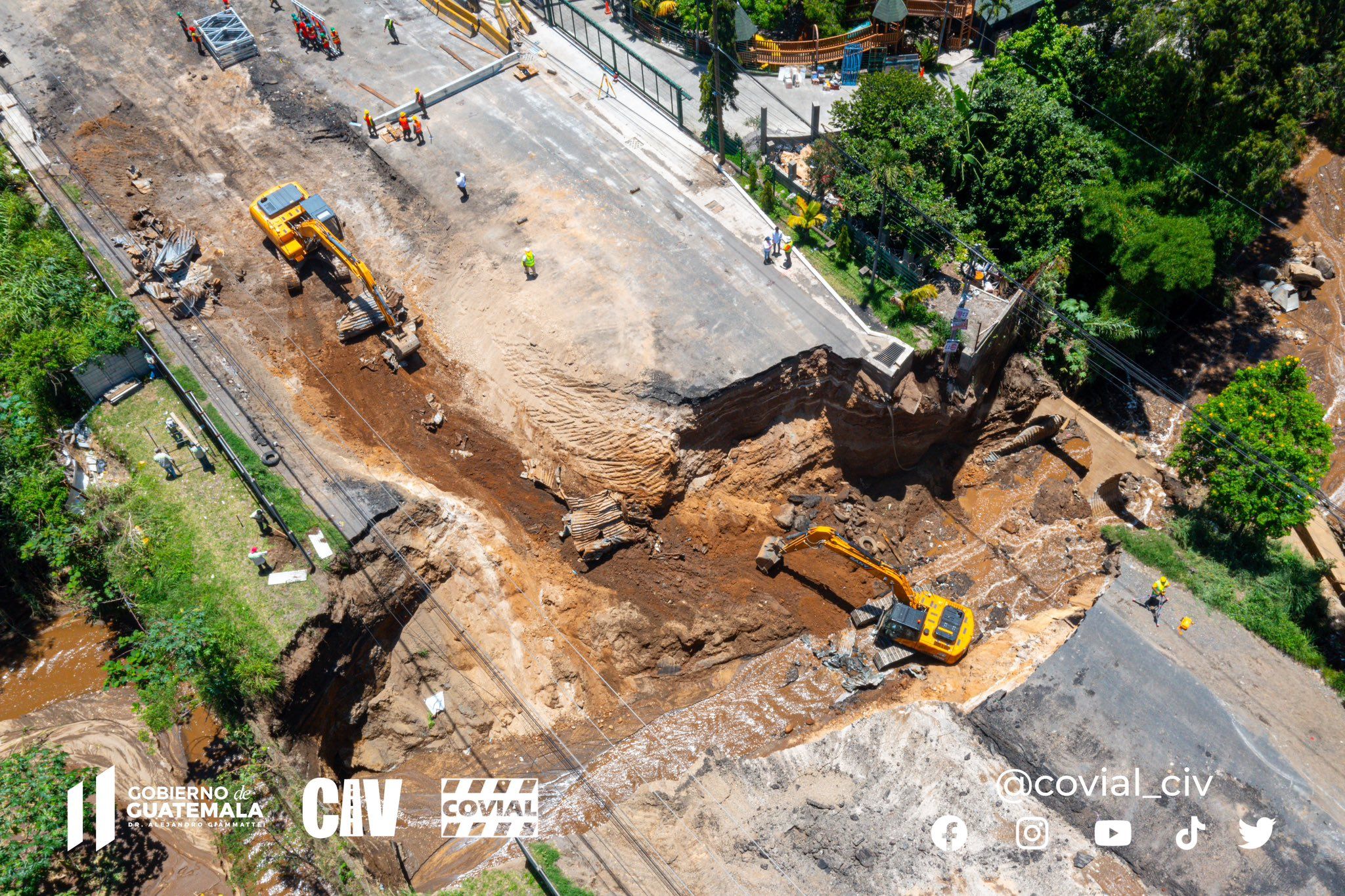 Reciben material para construir gaviones en el hundimiento de Villa Nueva