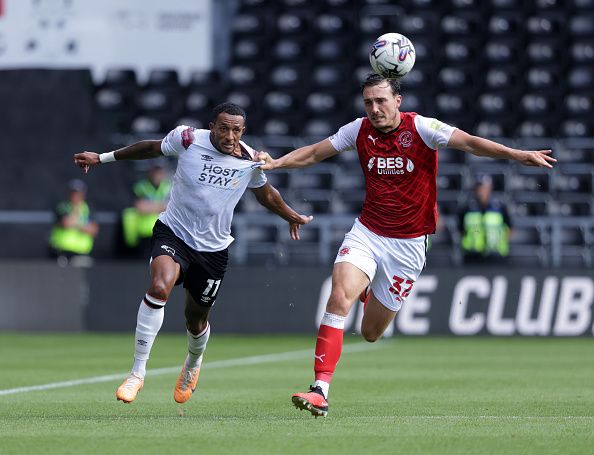 Méndez-Laing titular indiscutible y suma otra victoria con el Derby County