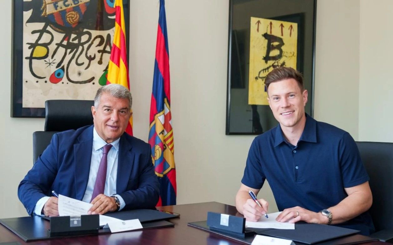 Ter Stegen renueva con el Barcelona hasta 2028