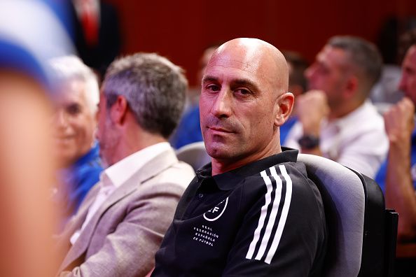 Luis Rubiales se niega a dimitir de la RFEF pese a la polémica que le rodea