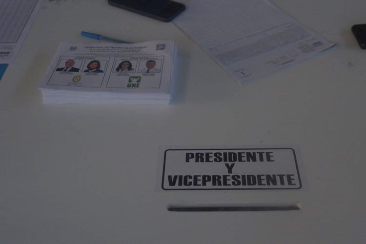 ¡Comienza la segunda vuelta! Abren centros de votación en Guatemala