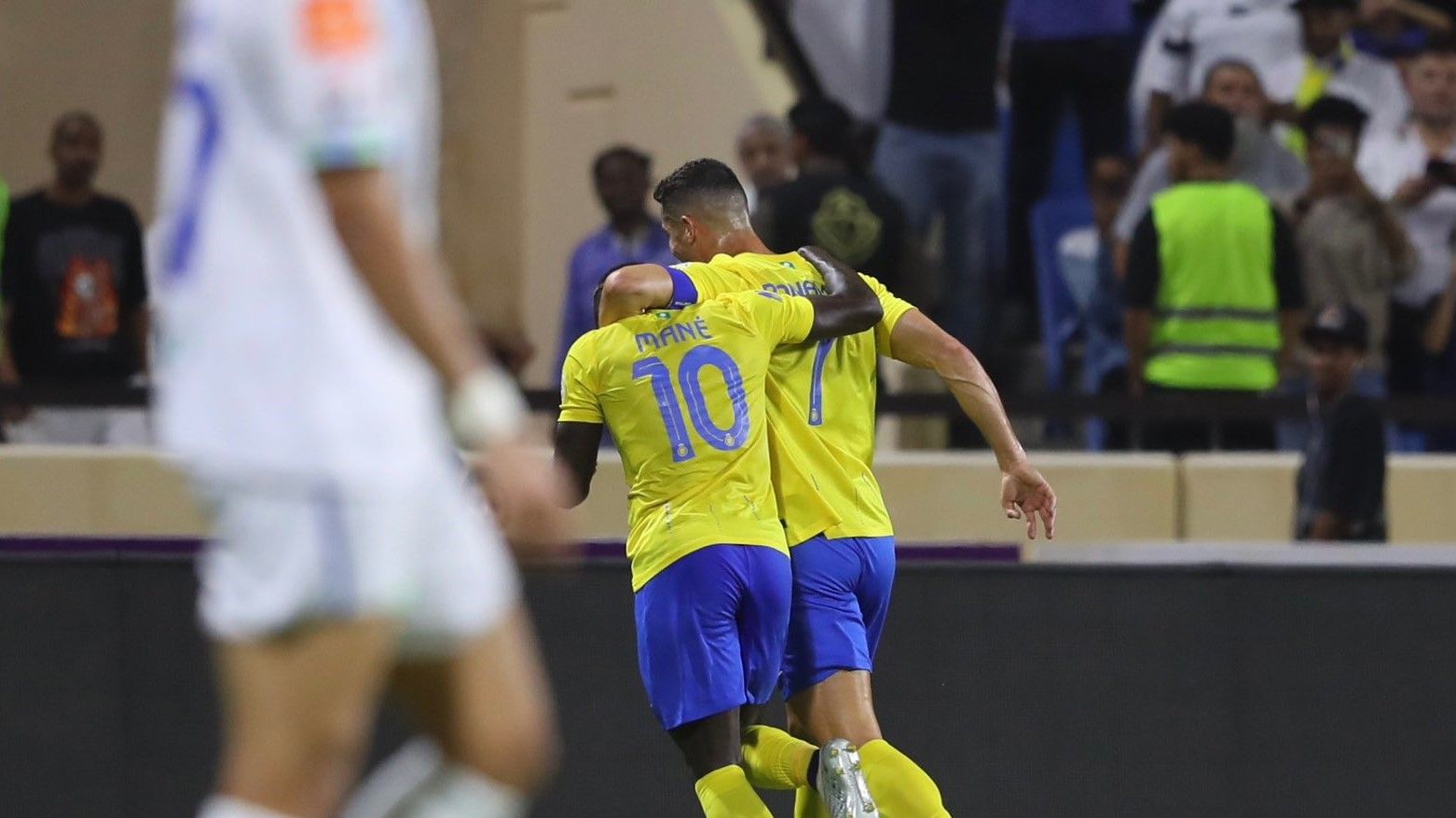 Cristiano Ronaldo y Sadio Mané guían el triunfo del Al Nassr ante el Al Raed