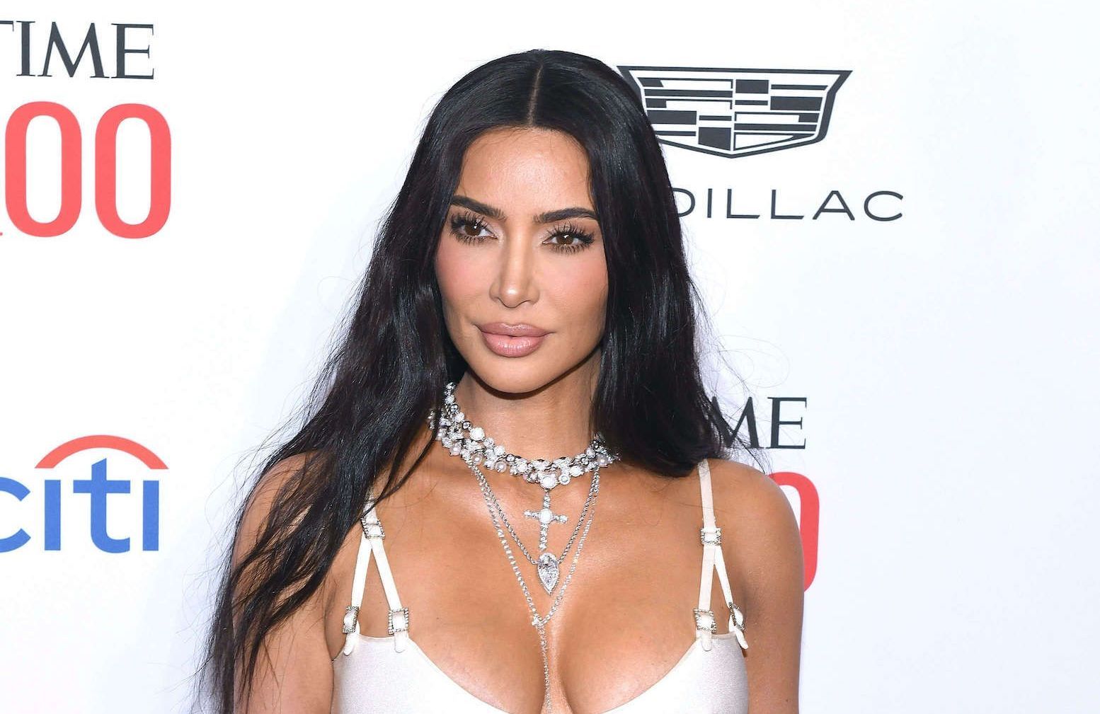 Zona privada de Kim Kardashian queda expuesta, pero este detalle generó dudas