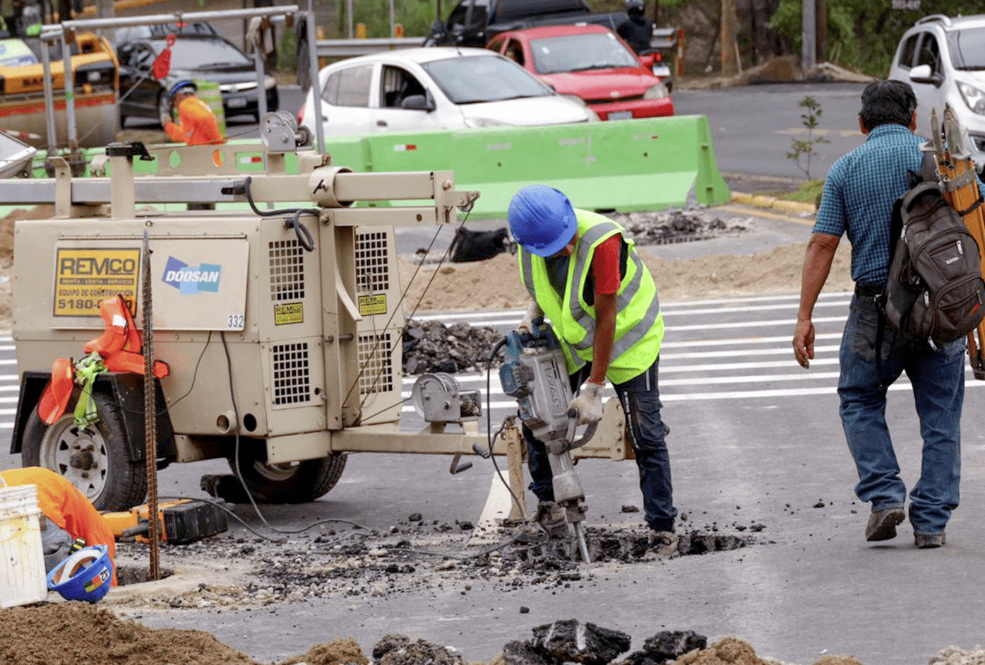 Construirán carril provisional en bulevar Lourdes