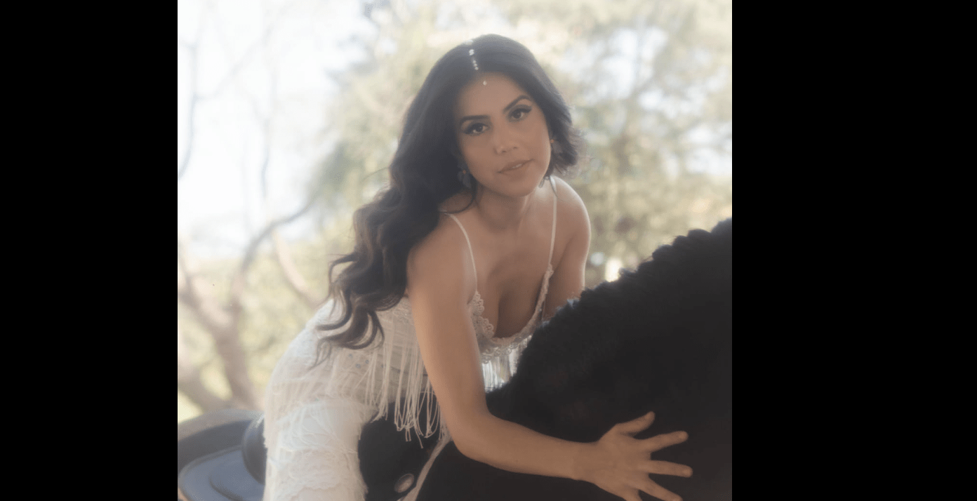 Fabiola Roudha sorprende al compartir foto íntima con su pareja