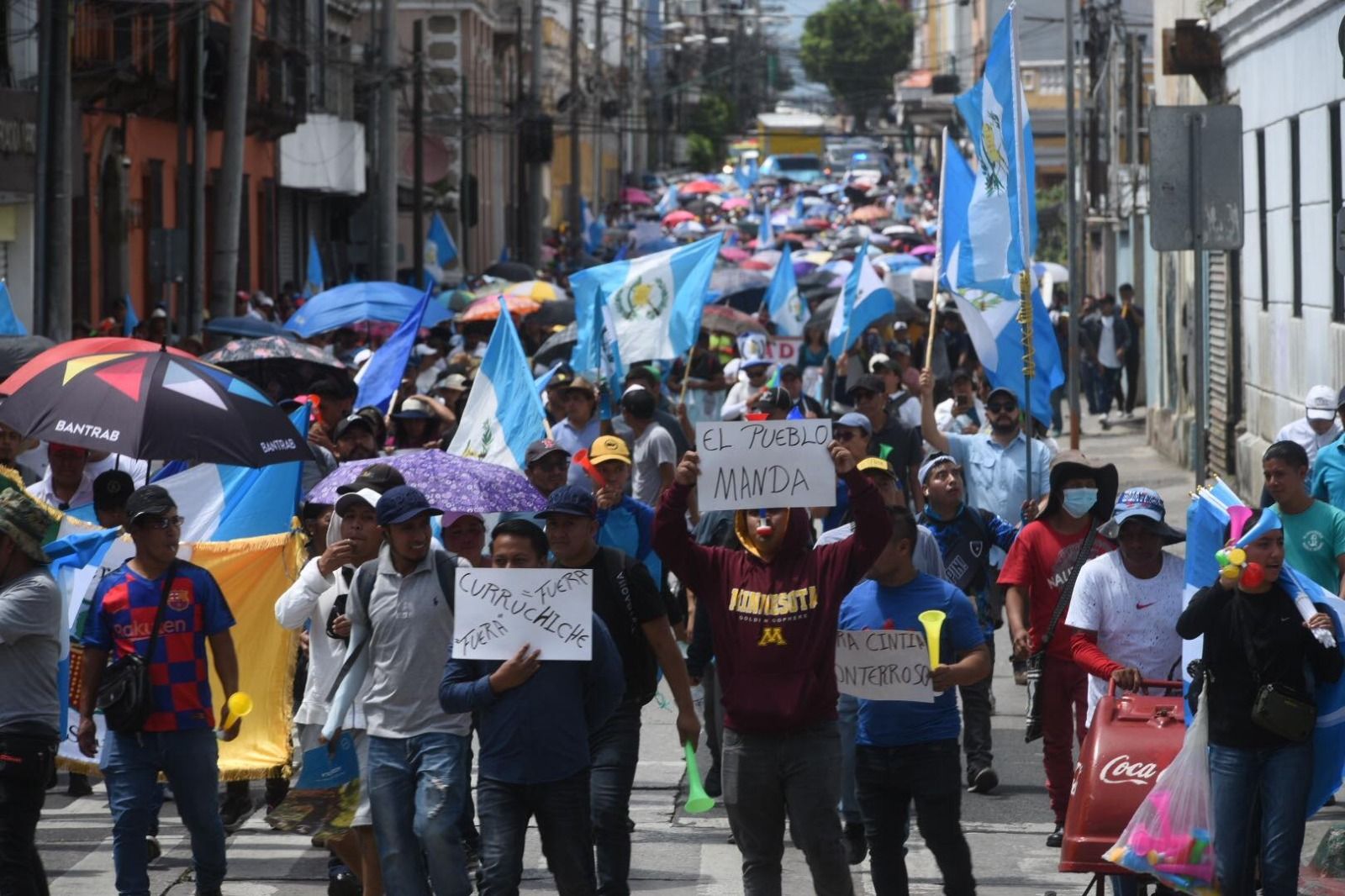 EN IMÁGENES: Vendedores se suman nuevamente a manifestaciones