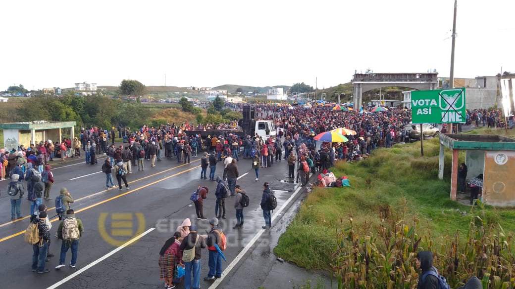 Inicia jornada de bloqueos en las carreteras del país