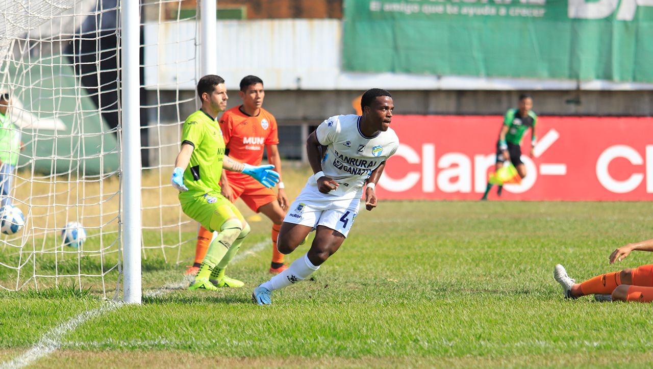 Comunicaciones convoca a Karel Espino para el partido ante Cartaginés