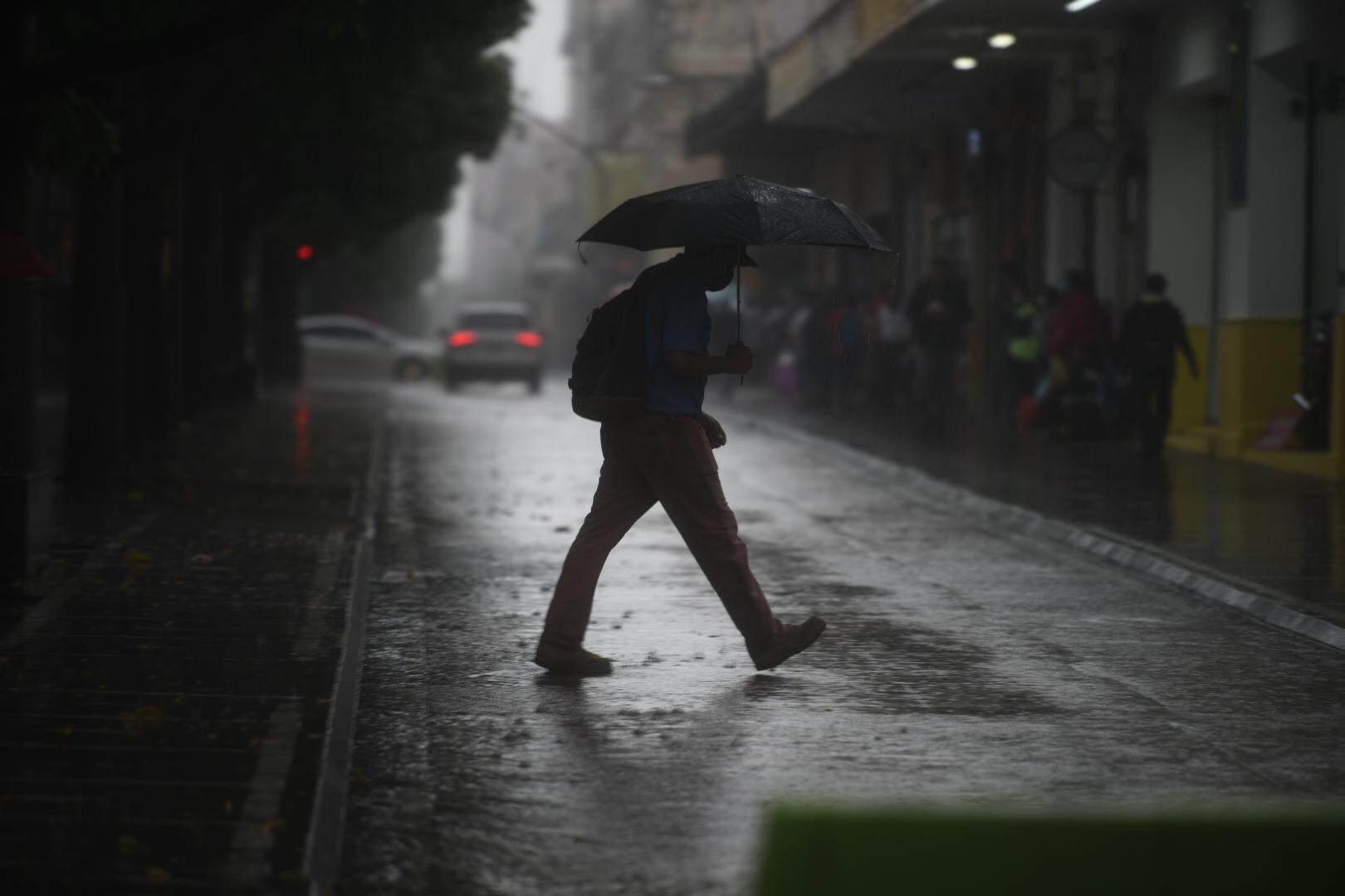 Depresión Tropical Nineteen-E se fortalecería a tormenta Pilar