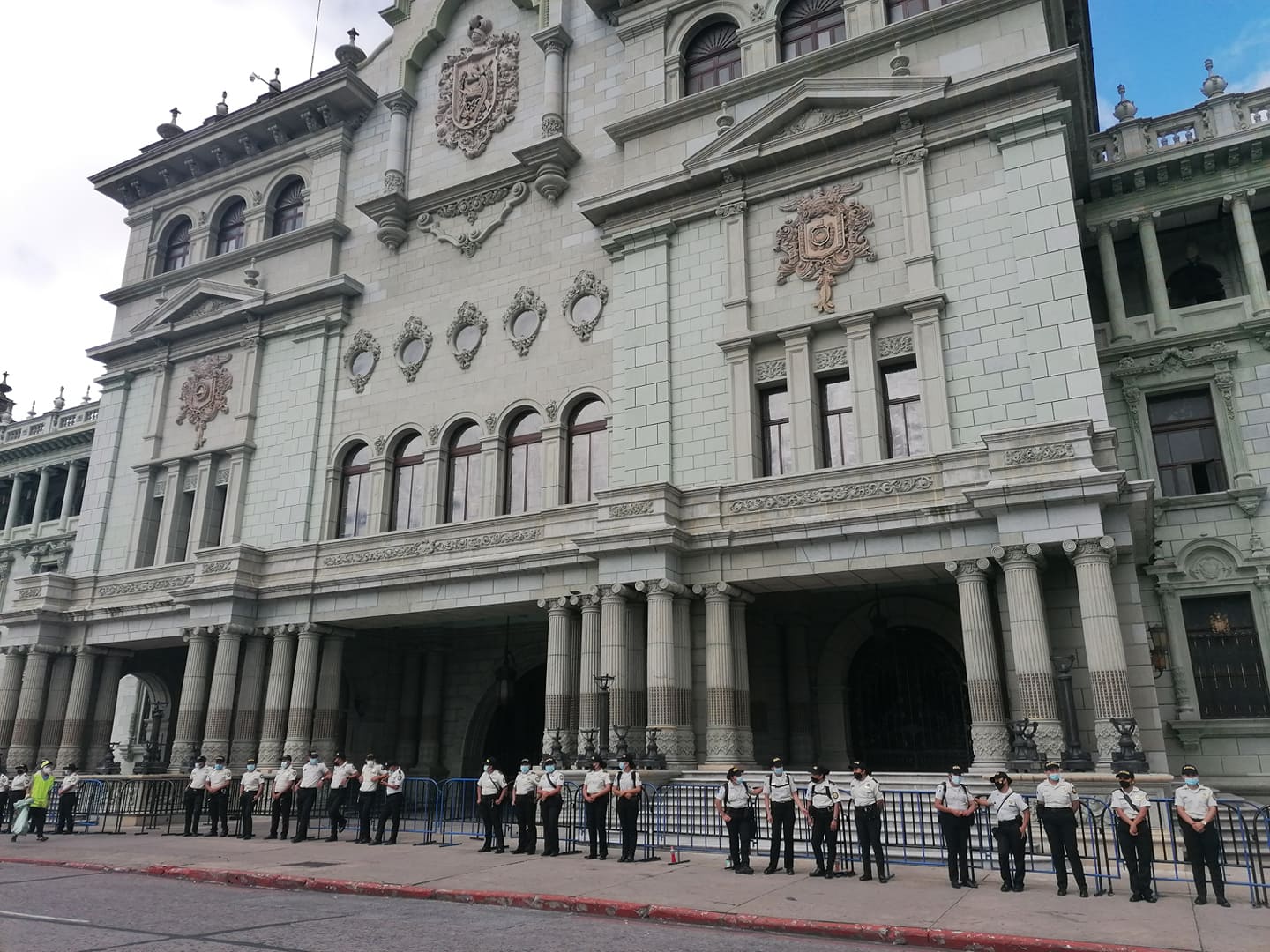 Gobierno se pronuncia por tercer día consecutivo de bloqueos