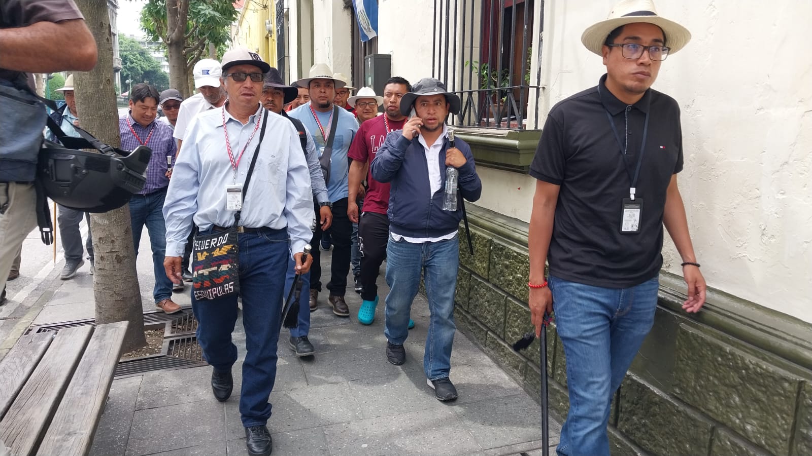 Autoridades indígenas acuden a reunión con el presidente Giammattei y OEA