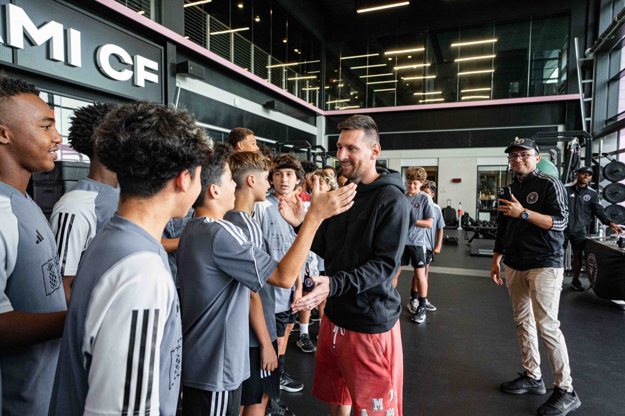 Lionel Messi visita la academia del Inter Miami: inspirando a las futuras generaciones