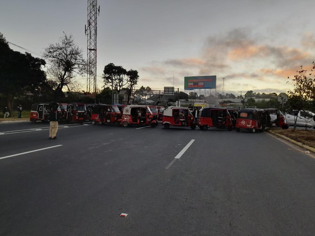 Transportistas de Sololá anuncian caravana en la Ciudad para el martes