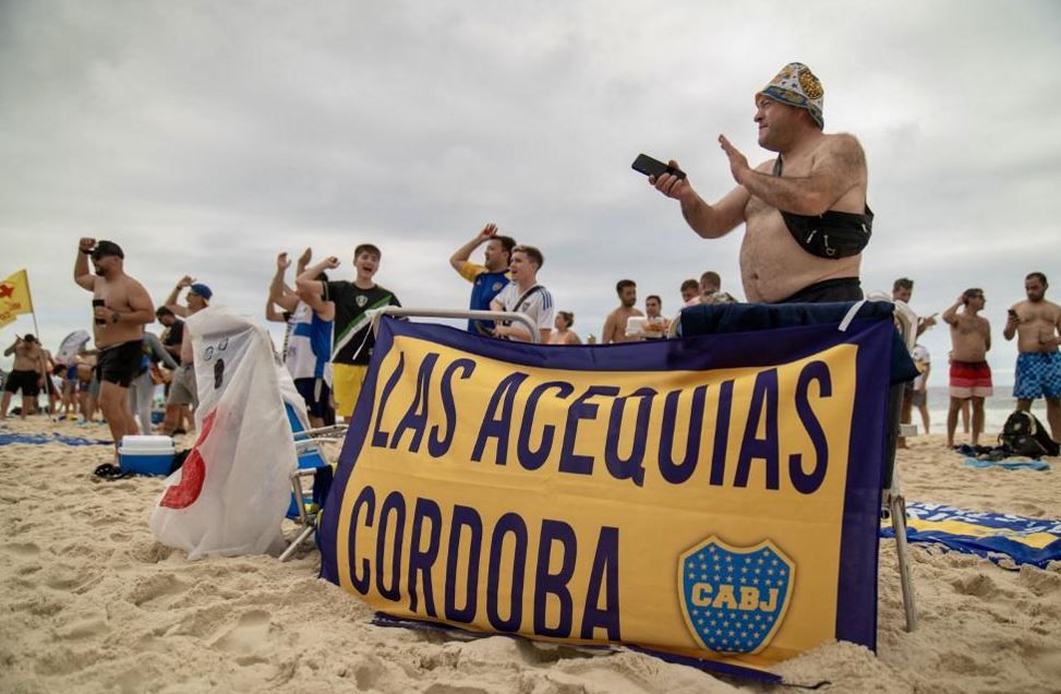 ¡Ataque cobarde! Así fueron sorprendidos los aficionados de Boca