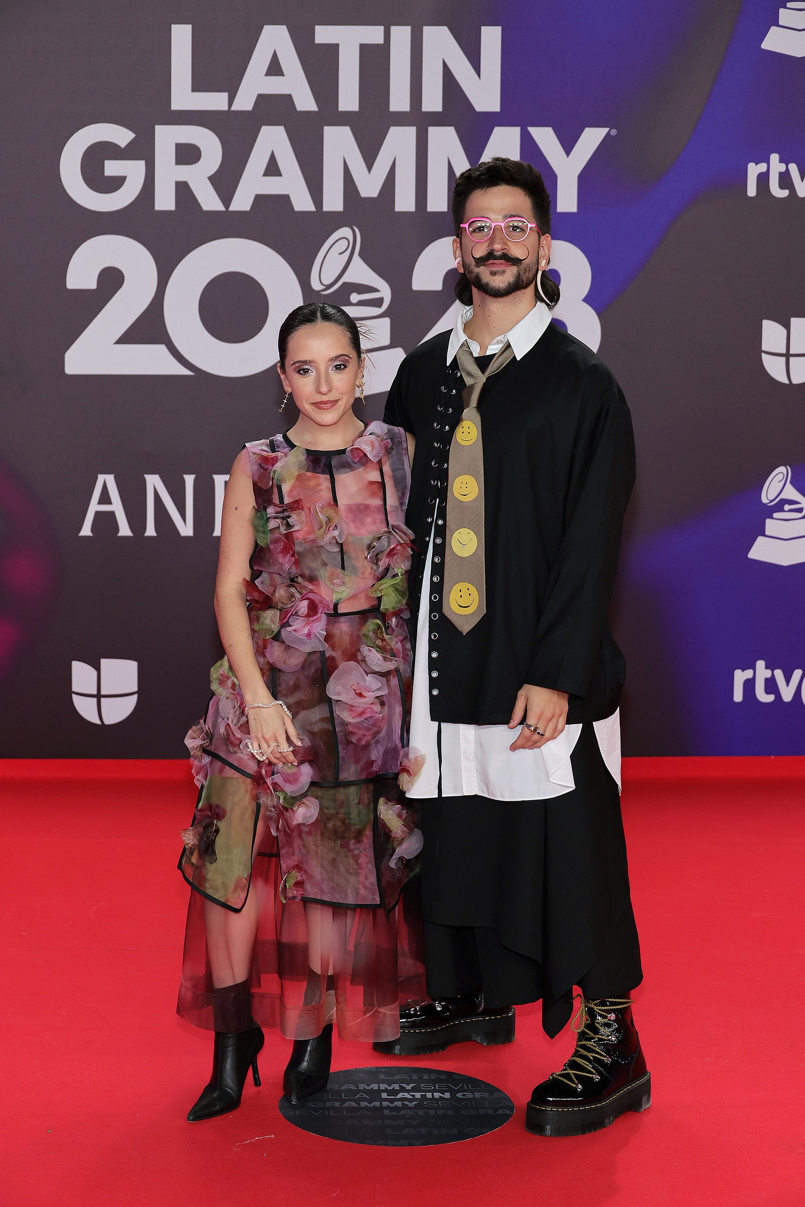 Camilo y Evaluna en los Latin Grammy 2023