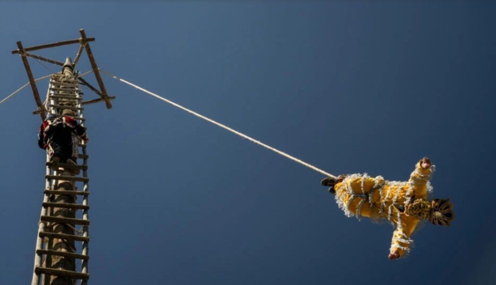 Celebran la danza ancestral del Palo Volador