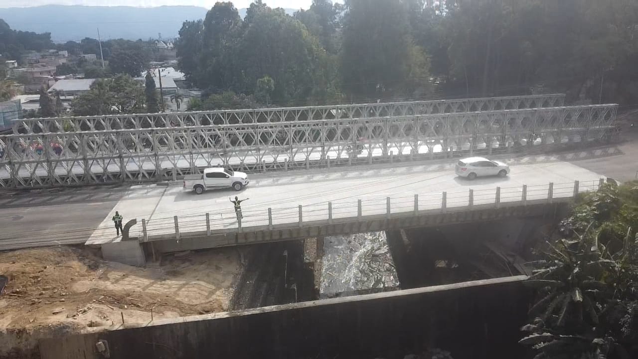 Habilitan puente sobre el kilómetro 17.5 de la ruta al Pacífico