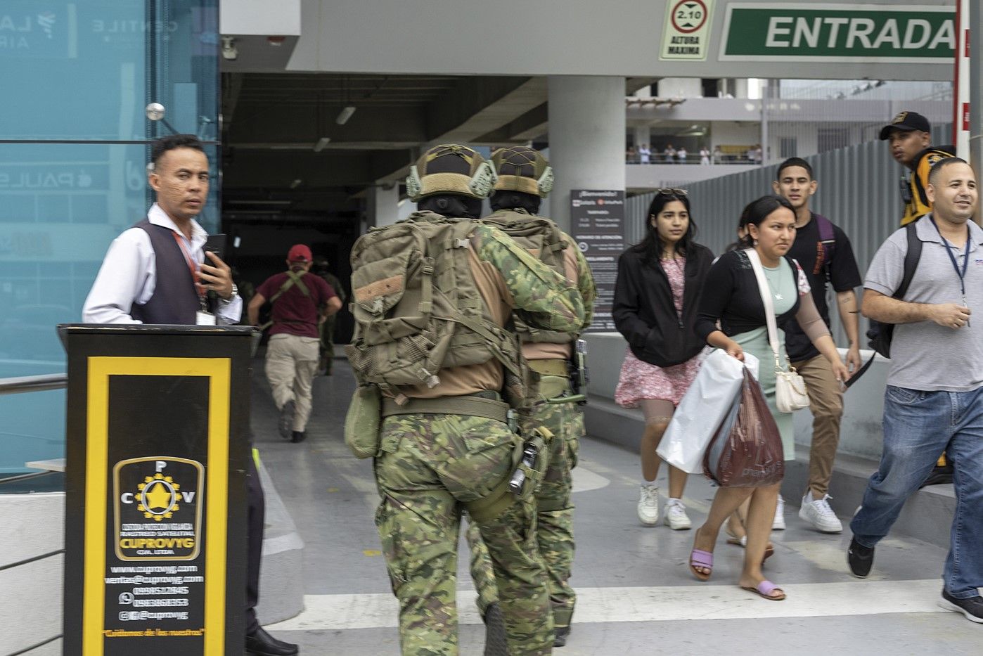 Más de 350 guatemaltecos se encuentran en Ecuador