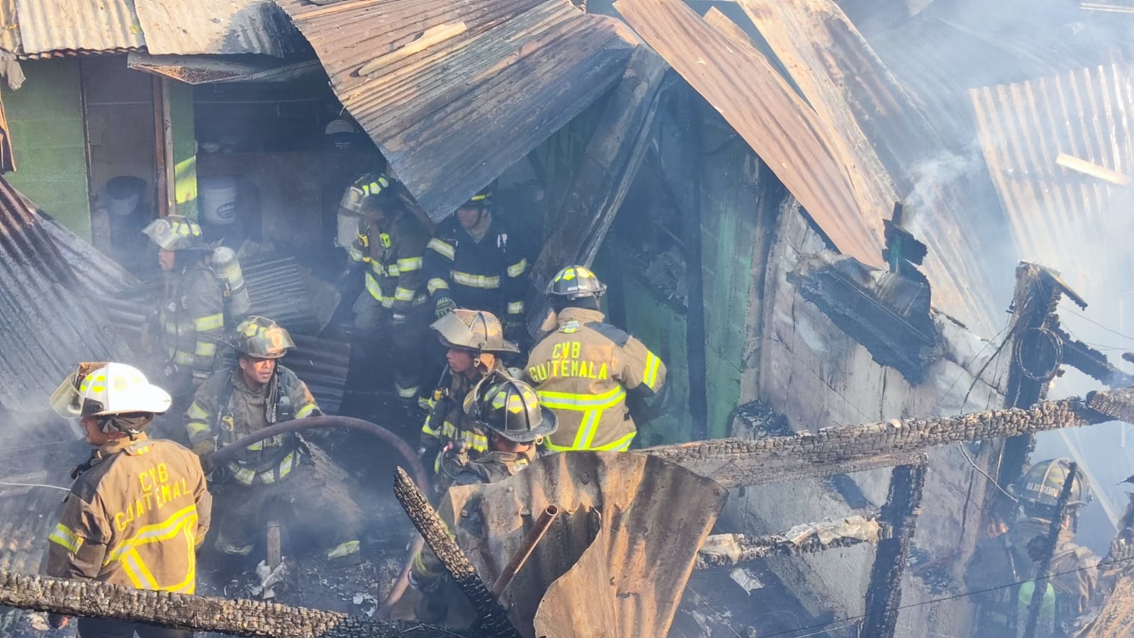 Dos niños mueren en un incendio en zona 5